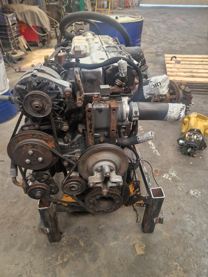 MOTOR DEUTZ BF4M1013E - Motor für Baumaschine: das Bild 2 MOTOR DEUTZ BF4M1013E - Motor für Baumaschine: das Bild 2