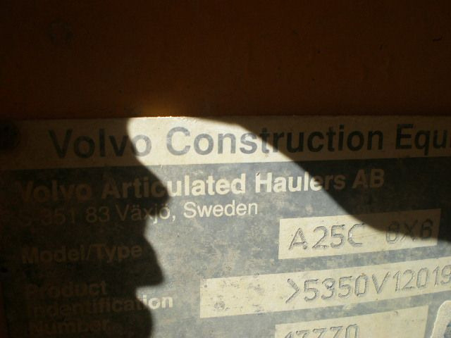VOLVO A25C S/N: 12019 (1998) Y S/N: 12026 (1999) - Knickgelenkter Dumper: das Bild 2 VOLVO A25C S/N: 12019 (1998) Y S/N: 12026 (1999) - Knickgelenkter Dumper: das Bild 2
