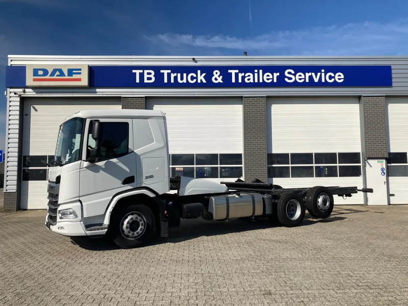 DAF XD 450 FAN CHASSIS SLEEPER CAB PTO STEERING LIFTAXLE 480WB - NEW - Fahrgestell LKW: das Bild 1 DAF XD 450 FAN CHASSIS SLEEPER CAB PTO STEERING LIFTAXLE 480WB - NEW - Fahrgestell LKW: das Bild 1
