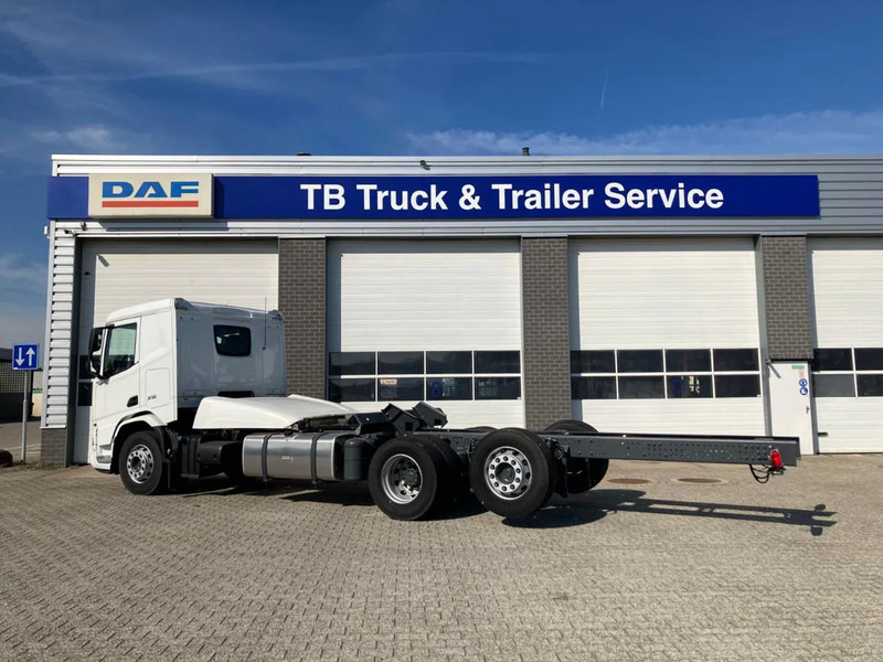 DAF XD 450 FAN CHASSIS SLEEPER CAB PTO STEERING LIFTAXLE 480WB - NEW - Fahrgestell LKW: das Bild 2 DAF XD 450 FAN CHASSIS SLEEPER CAB PTO STEERING LIFTAXLE 480WB - NEW - Fahrgestell LKW: das Bild 2