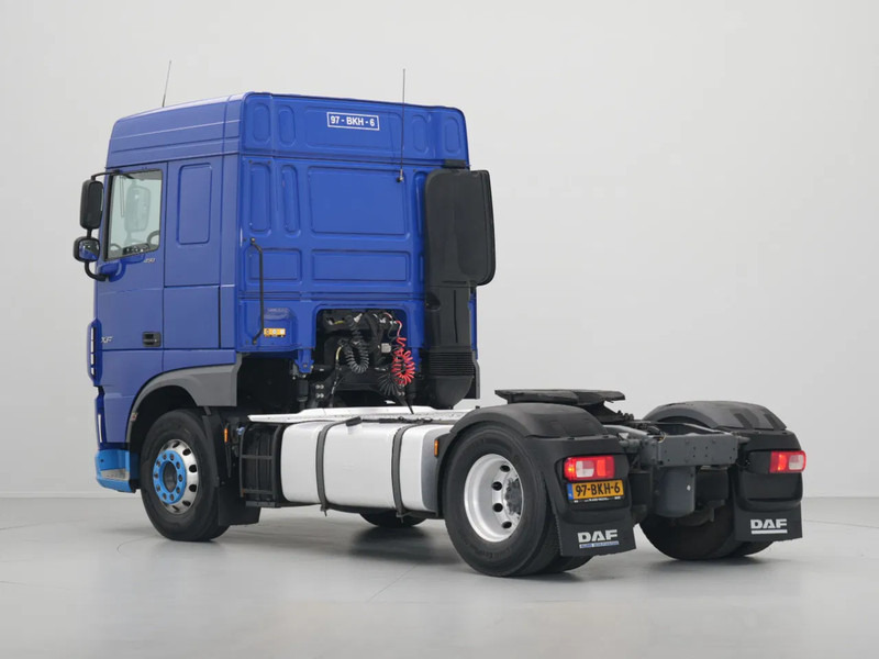 DAF XF 450 FT, Space Cab, PTO, New Tacho 7 Stuks op Voorraad - Sattelzugmaschine: das Bild 3 DAF XF 450 FT, Space Cab, PTO, New Tacho 7 Stuks op Voorraad - Sattelzugmaschine: das Bild 3