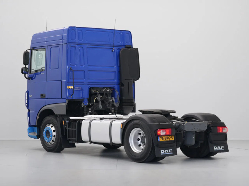 DAF XF 450 FT Space Cab, PTO - Sattelzugmaschine: das Bild 4 DAF XF 450 FT Space Cab, PTO - Sattelzugmaschine: das Bild 4