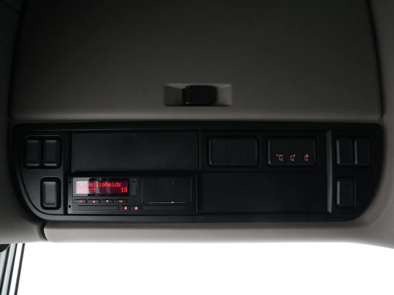 Sattelzugmaschine DAF XF 480 FT Super Space Cab, 2x Tanks: das Bild 20 Sattelzugmaschine DAF XF 480 FT Super Space Cab, 2x Tanks: das Bild 20