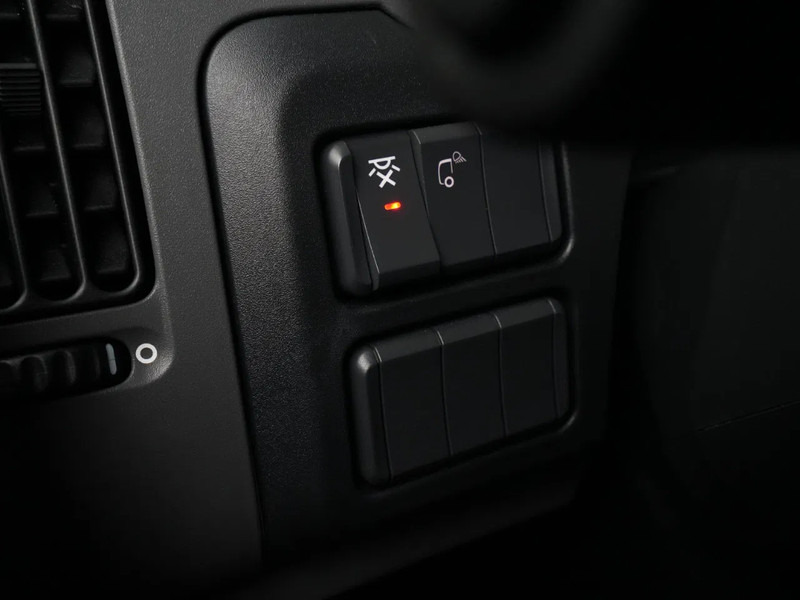 Sattelzugmaschine DAF XF 480 FT Super Space Cab, 2x Tanks, PTO Prep: das Bild 15 Sattelzugmaschine DAF XF 480 FT Super Space Cab, 2x Tanks, PTO Prep: das Bild 15