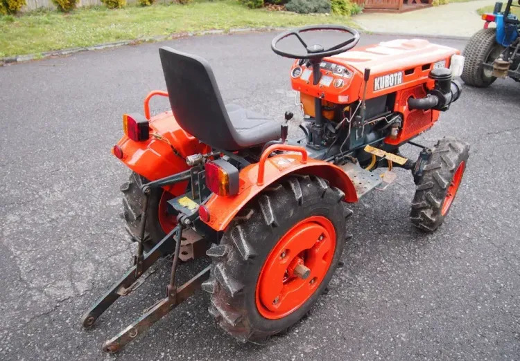 Ciągnik Kubota B6100 1995 4x4 - Traktor: das Bild 5 Ciągnik Kubota B6100 1995 4x4 - Traktor: das Bild 5