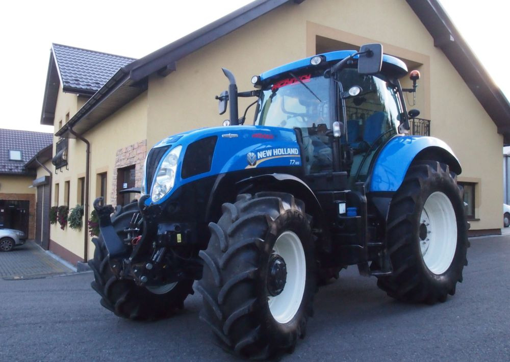 Ciągnik New Holland T7.185 2013 New Holland Autocommand i TUZ - Traktor: das Bild 1 Ciągnik New Holland T7.185 2013 New Holland Autocommand i TUZ - Traktor: das Bild 1