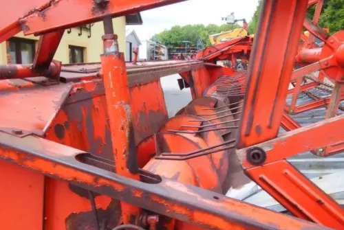 Heder do kombajnu Deutz-Fahr 1600,1610,1620,1630, 2680,2780, 2385,2685,2780, - Schneidwerk: das Bild 5 Heder do kombajnu Deutz-Fahr 1600,1610,1620,1630, 2680,2780, 2385,2685,2780, - Schneidwerk: das Bild 5