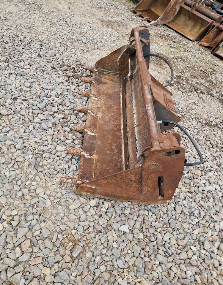 Koparka kołowa Mecalac MECALAC 4w1 lub 3w1 2012 Łyżka 4w1 Mecalac 10, 12 - Baggerschaufel für Baumaschine: das Bild 3 Koparka kołowa Mecalac MECALAC 4w1 lub 3w1 2012 Łyżka 4w1 Mecalac 10, 12 - Baggerschaufel für Baumaschine: das Bild 3