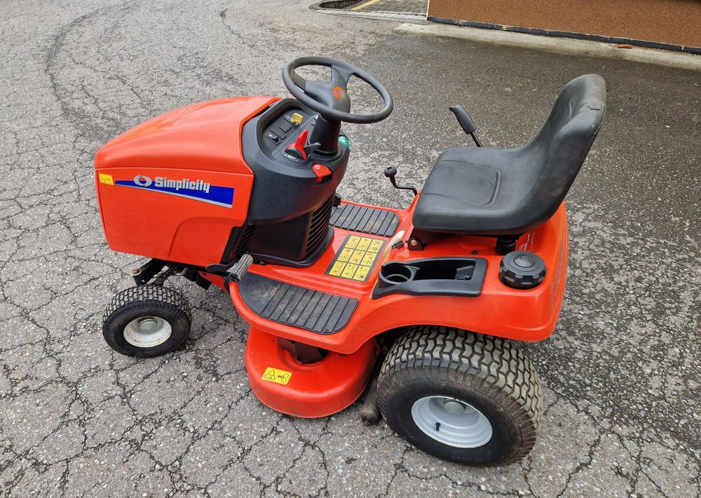 Kosiarka traktorek Simplicity Regent 18,5 Kosiarka Simplicity - Rasenmäher: das Bild 3 Kosiarka traktorek Simplicity Regent 18,5 Kosiarka Simplicity - Rasenmäher: das Bild 3