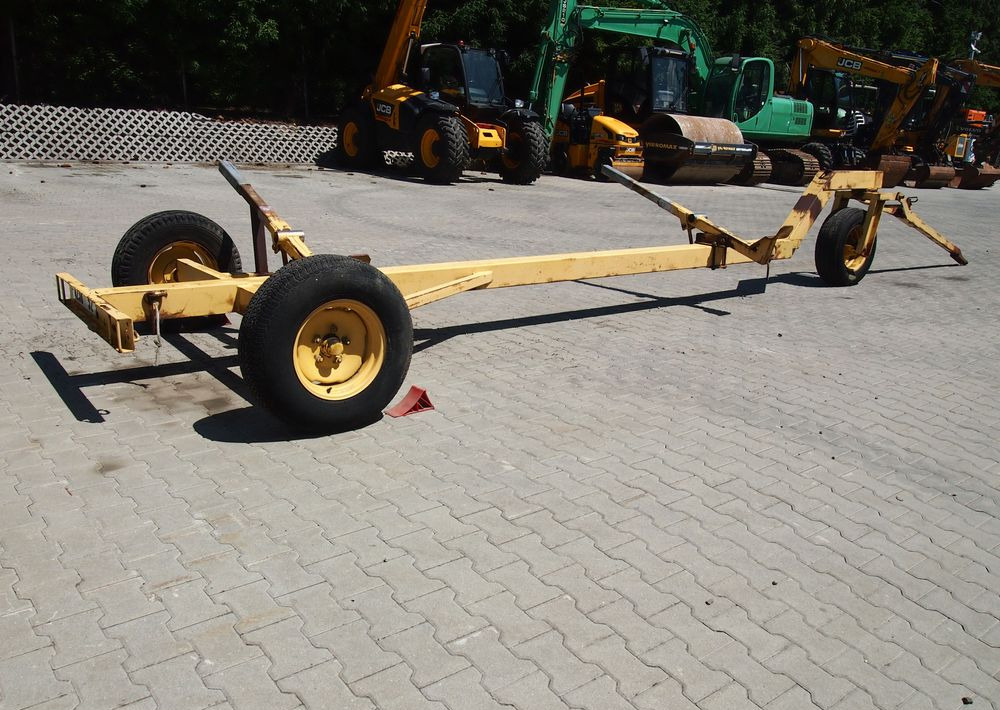 Wózek do kombajnu New Holland 3 kołowy Wózek pod heder do kombajnu - Schneidwerkswagen: das Bild 1 Wózek do kombajnu New Holland 3 kołowy Wózek pod heder do kombajnu - Schneidwerkswagen: das Bild 1