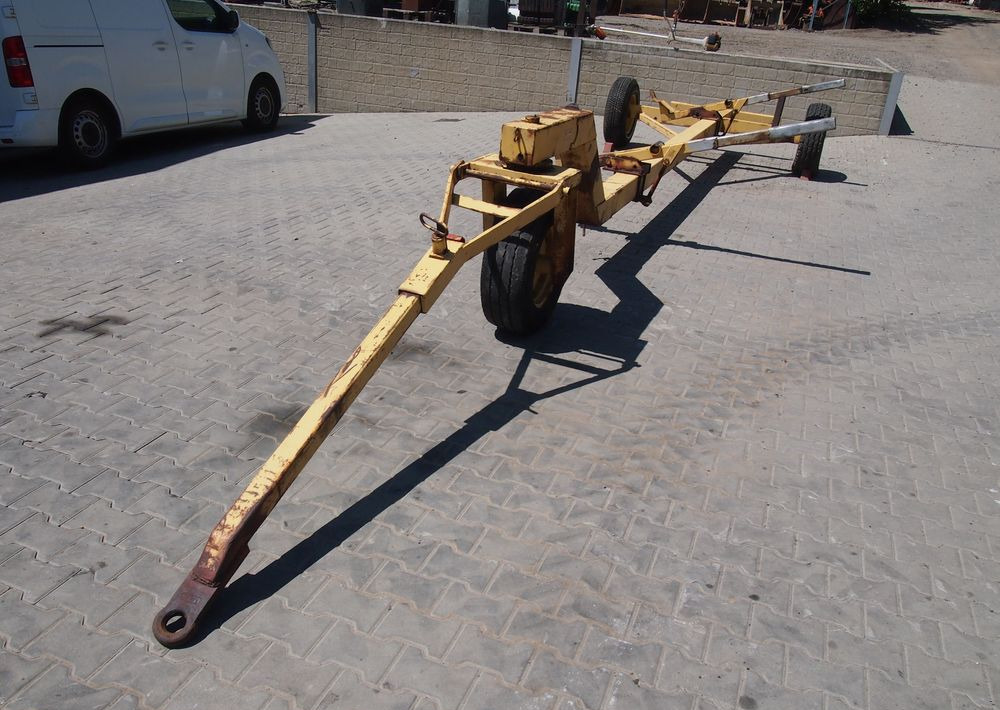 Wózek do kombajnu New Holland 3 kołowy Wózek pod heder do kombajnu - Schneidwerkswagen: das Bild 2 Wózek do kombajnu New Holland 3 kołowy Wózek pod heder do kombajnu - Schneidwerkswagen: das Bild 2