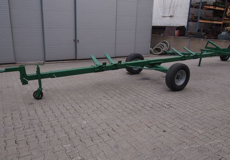 Wózek do kombajnu New Holland 4-6m Wózek pod heder New Holland , John Deere, Claas - Schneidwerkswagen: das Bild 1 Wózek do kombajnu New Holland 4-6m Wózek pod heder New Holland , John Deere, Claas - Schneidwerkswagen: das Bild 1