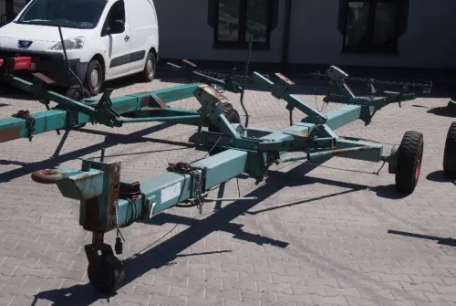 Wózek do kombajnu pod heder do zboża - Schneidwerkswagen: das Bild 4 Wózek do kombajnu pod heder do zboża - Schneidwerkswagen: das Bild 4