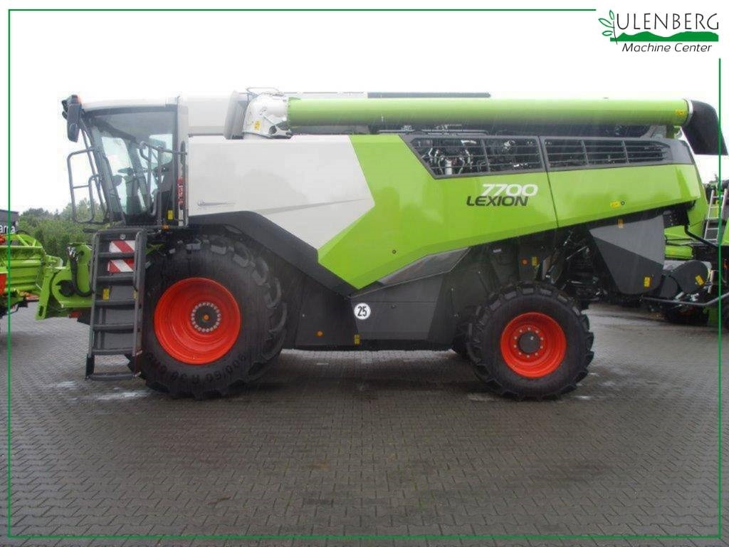 Claas LEXION 7700 - Mähdrescher: das Bild 3 Claas LEXION 7700 - Mähdrescher: das Bild 3