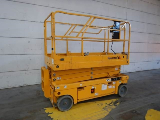 Haulotte Compact 10 - Scherenbühne: das Bild 2 Haulotte Compact 10 - Scherenbühne: das Bild 2