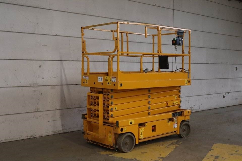 Haulotte Compact 14 - Scherenbühne: das Bild 3 Haulotte Compact 14 - Scherenbühne: das Bild 3