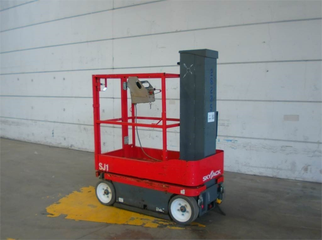 SkyJack SJ16 - Teleskopmastbühne: das Bild 2 SkyJack SJ16 - Teleskopmastbühne: das Bild 2