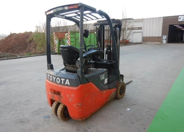 Toyota 8FBEK16T - Elektrostapler: das Bild 3 Toyota 8FBEK16T - Elektrostapler: das Bild 3
