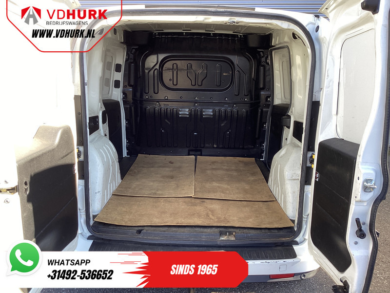 Fiat Dobló Cargo 1.6 MJ 105 pk EXPORT ONLY Airco/ PDC/ Trekhaak - Kleintransporter: das Bild 5 Fiat Dobló Cargo 1.6 MJ 105 pk EXPORT ONLY Airco/ PDC/ Trekhaak - Kleintransporter: das Bild 5