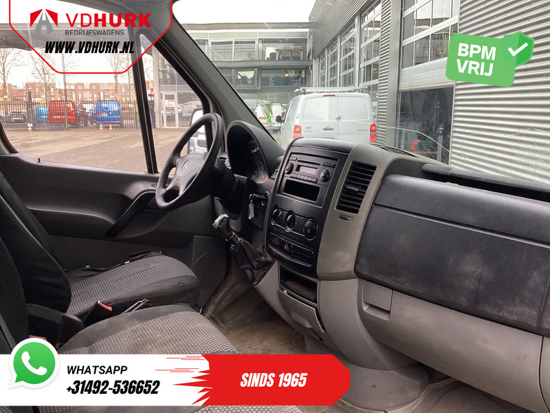 Mercedes-Benz Sprinter 209 2.2 CDI L2H2 EXPORT APK 05-2026/ Trekhaak/ 3 Pers./ Radio - Kleintransporter: das Bild 3 Mercedes-Benz Sprinter 209 2.2 CDI L2H2 EXPORT APK 05-2026/ Trekhaak/ 3 Pers./ Radio - Kleintransporter: das Bild 3