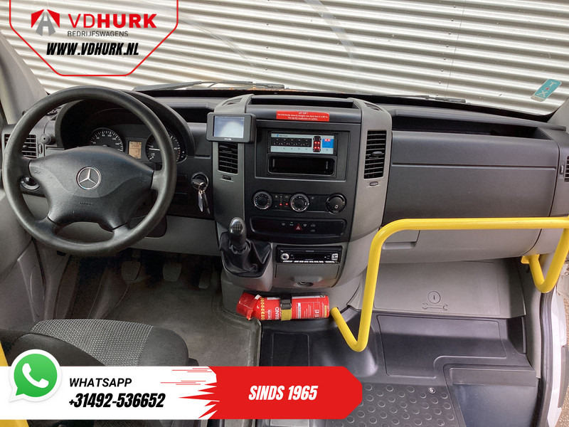 Mercedes-Benz Sprinter 313 2.2 CDI L2H2 € 10.164 Incl. BTW EXPORT ONLY Combi/ 9 Persoons/ Kombi/ 9P/ Airco/ Rolstoellift - Kleinbus, Personentransporter: das Bild 3 Mercedes-Benz Sprinter 313 2.2 CDI L2H2 € 10.164 Incl. BTW EXPORT ONLY Combi/ 9 Persoons/ Kombi/ 9P/ Airco/ Rolstoellift - Kleinbus, Personentransporter: das Bild 3