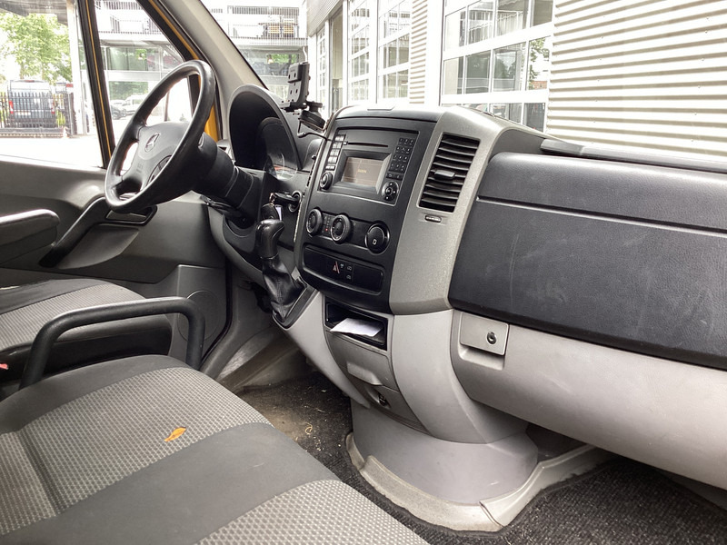 Mercedes-Benz Sprinter 316 2.2 CDI Aut. L2H2 EXPORT ONLY 3,5T Trekgewicht / Airco/ Cruise/ Trekhaak - Kastenwagen: das Bild 3 Mercedes-Benz Sprinter 316 2.2 CDI Aut. L2H2 EXPORT ONLY 3,5T Trekgewicht / Airco/ Cruise/ Trekhaak - Kastenwagen: das Bild 3