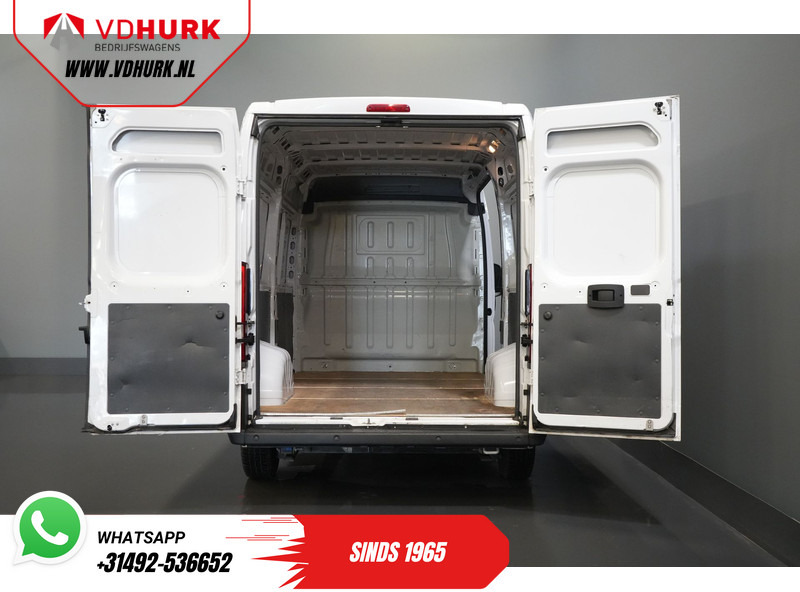 Peugeot Boxer 2.2 HDi 120 pk L2H2 BPM VRIJ! 2.5t Trekverm./ Navi/ PDC/ Cruise/ Airco - Kleintransporter: das Bild 5 Peugeot Boxer 2.2 HDi 120 pk L2H2 BPM VRIJ! 2.5t Trekverm./ Navi/ PDC/ Cruise/ Airco - Kleintransporter: das Bild 5