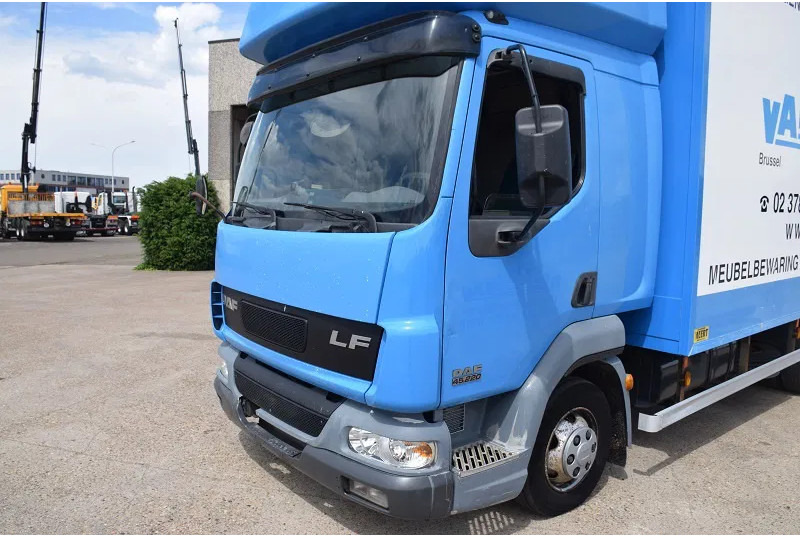 DAF LF 220 LF45 220 - Koffer LKW: das Bild 3 DAF LF 220 LF45 220 - Koffer LKW: das Bild 3