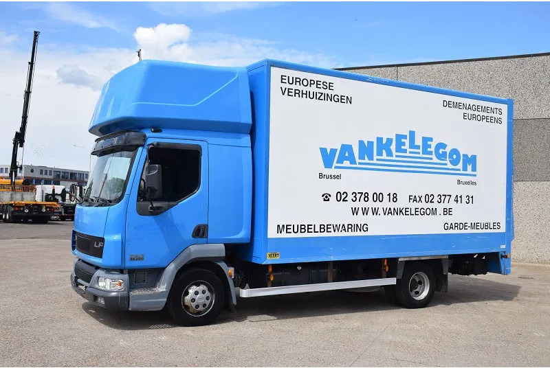 DAF LF 220 LF45 220 - Koffer LKW: das Bild 2 DAF LF 220 LF45 220 - Koffer LKW: das Bild 2