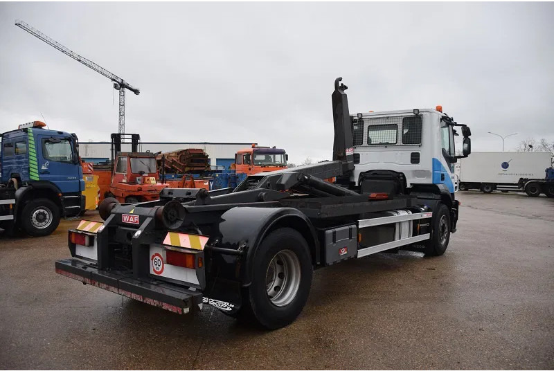 Iveco Stralis 330 - Abrollkipper: das Bild 5 Iveco Stralis 330 - Abrollkipper: das Bild 5