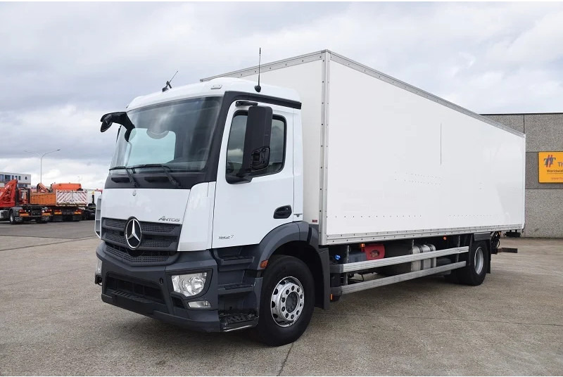Mercedes-Benz Antos 1827 Antos - Koffer LKW: das Bild 1 Mercedes-Benz Antos 1827 Antos - Koffer LKW: das Bild 1