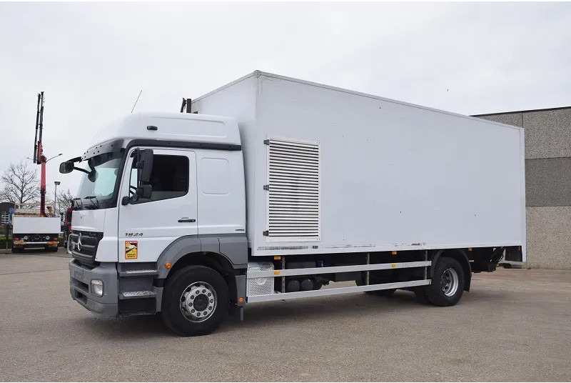 Mercedes-Benz Axor 1824 - Koffer LKW: das Bild 3 Mercedes-Benz Axor 1824 - Koffer LKW: das Bild 3