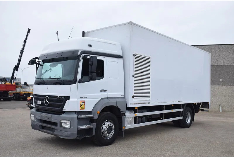 Mercedes-Benz Axor 1824 - Koffer LKW: das Bild 1 Mercedes-Benz Axor 1824 - Koffer LKW: das Bild 1