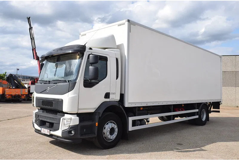 Volvo FE 250 - Koffer LKW: das Bild 1 Volvo FE 250 - Koffer LKW: das Bild 1
