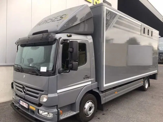 Mercedes-Benz Atego 1018 *Cruise control*Airco*Achteruitrijcamera*elektrische ruiten - Pferdetransporter: das Bild 1 Mercedes-Benz Atego 1018 *Cruise control*Airco*Achteruitrijcamera*elektrische ruiten - Pferdetransporter: das Bild 1