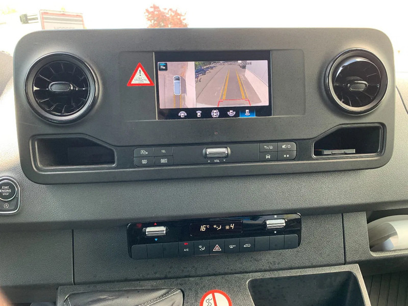 Mercedes-Benz Sprinter 315 L3H2*NEW Carrier xarios 350 -18°C*achteruitrijcamera*navigatie*zetelverwarming*360° camera* - Kühltransporter: das Bild 4 Mercedes-Benz Sprinter 315 L3H2*NEW Carrier xarios 350 -18°C*achteruitrijcamera*navigatie*zetelverwarming*360° camera* - Kühltransporter: das Bild 4