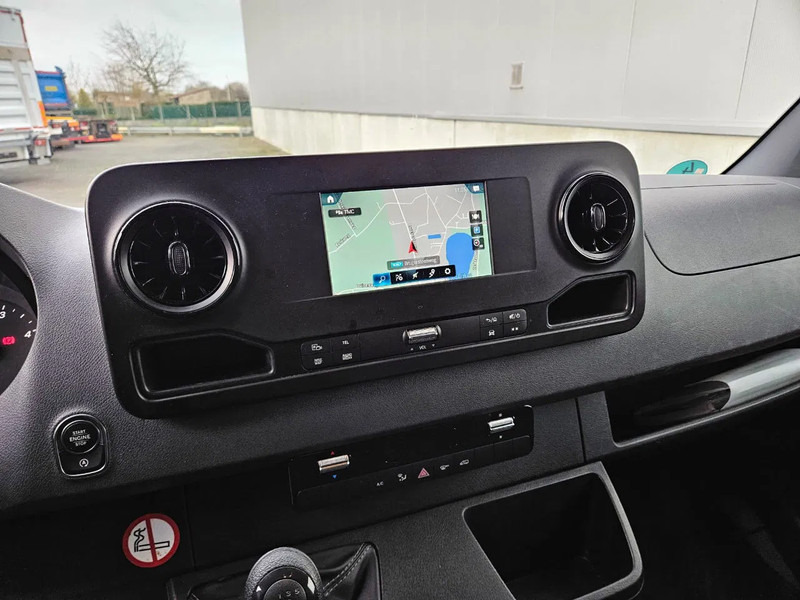 Mercedes-Benz Sprinter 317 CDI*L2H2*360°CAMERA*TEMPOMAT*NAVIGATIE*STOELVERWARMING* - Kastenwagen: das Bild 5 Mercedes-Benz Sprinter 317 CDI*L2H2*360°CAMERA*TEMPOMAT*NAVIGATIE*STOELVERWARMING* - Kastenwagen: das Bild 5