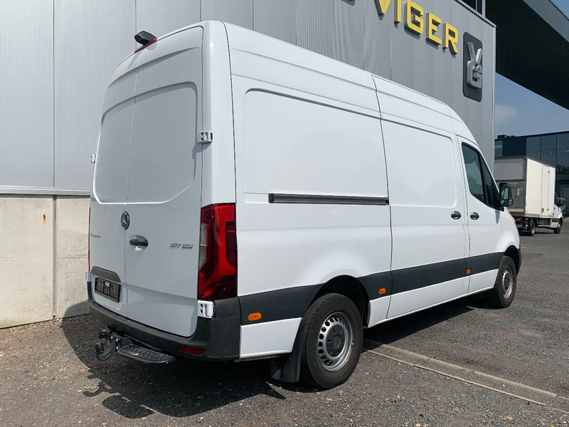 Mercedes-Benz Sprinter 317 CDI*L2H2*TREKHAAK*ACHTERUITRIJCAMERA*NAVI* - Kastenwagen: das Bild 2 Mercedes-Benz Sprinter 317 CDI*L2H2*TREKHAAK*ACHTERUITRIJCAMERA*NAVI* - Kastenwagen: das Bild 2