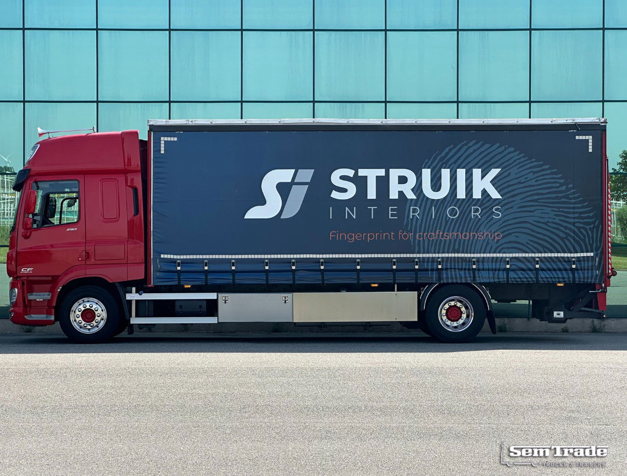 DAF CF 290 FA Space CAB Hardhouten Vloer 2500 KG Klep Nieuw Staat - Koffer LKW: das Bild 2 DAF CF 290 FA Space CAB Hardhouten Vloer 2500 KG Klep Nieuw Staat - Koffer LKW: das Bild 2