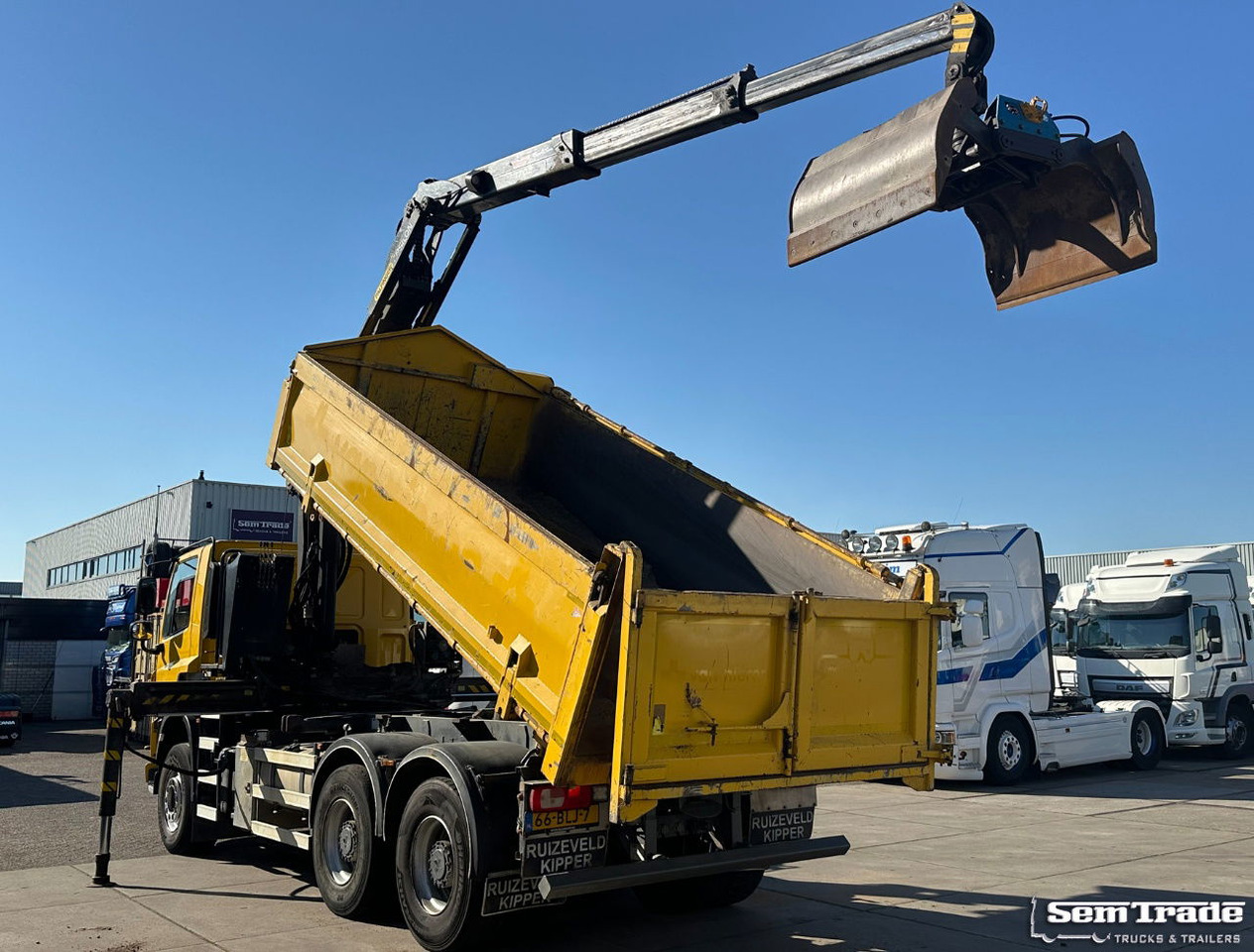 DAF CF 410 FAT 6X4 188.000 KM Palfinger 17 TON/Meter Kraan 2 Zijdige Ruizeveld K - Autokran: das Bild 2 DAF CF 410 FAT 6X4 188.000 KM Palfinger 17 TON/Meter Kraan 2 Zijdige Ruizeveld K - Autokran: das Bild 2