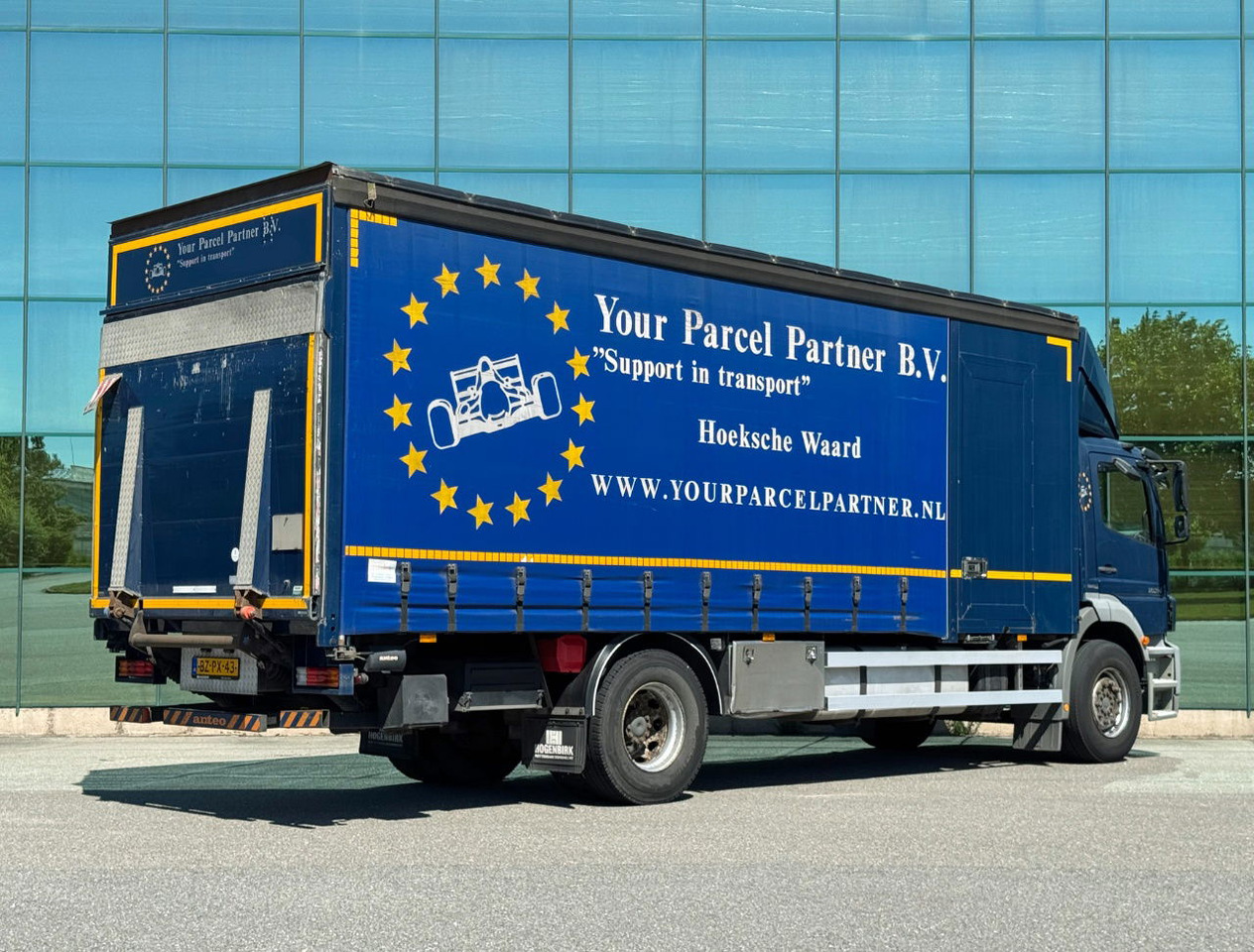 Mercedes-Benz Axor 1824 Euro 5 694.000 KM Curtain Side Door Tail Lift NEW Tacho TOP Condition NL Truck - Plane LKW: das Bild 4 Mercedes-Benz Axor 1824 Euro 5 694.000 KM Curtain Side Door Tail Lift NEW Tacho TOP Condition NL Truck - Plane LKW: das Bild 4