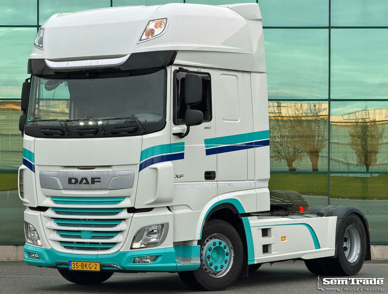 DAF XF 450 FT SSC Euro 6 Only 628.000 KM 2X Tanks TOP Condition NL-Truck - Sattelzugmaschine: das Bild 1 DAF XF 450 FT SSC Euro 6 Only 628.000 KM 2X Tanks TOP Condition NL-Truck - Sattelzugmaschine: das Bild 1