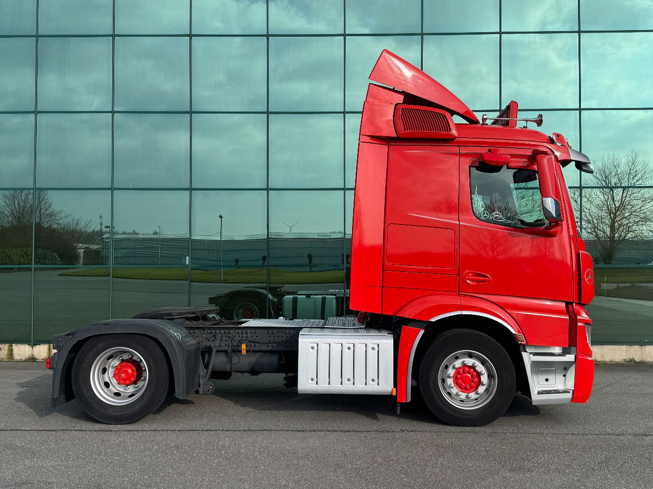Mercedes-Benz Actros 1842 Full AIR Only 416.000 KM Euro 6 TOP Condition NL Truck - Sattelzugmaschine: das Bild 5 Mercedes-Benz Actros 1842 Full AIR Only 416.000 KM Euro 6 TOP Condition NL Truck - Sattelzugmaschine: das Bild 5