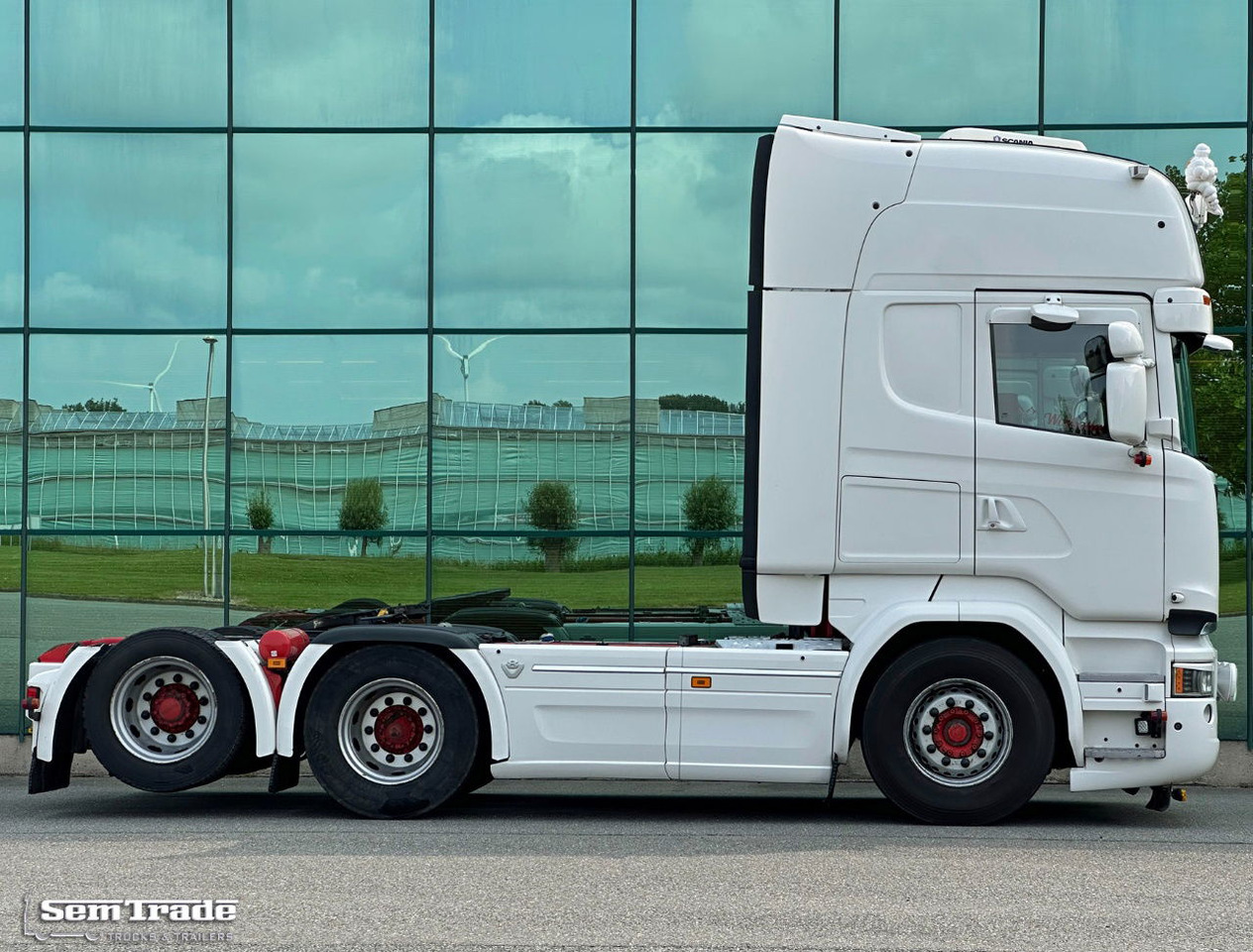 Scania R580 V8 Euro 6 Retarder Full Options Special Interior Super Condition - Sattelzugmaschine: das Bild 5 Scania R580 V8 Euro 6 Retarder Full Options Special Interior Super Condition - Sattelzugmaschine: das Bild 5