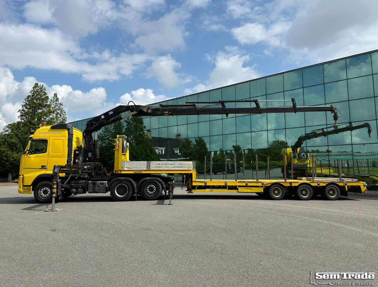 Volvo FH 12.460 Manual Gear 6X2 Euro 3 Only 493.000 KM Hiab 350 - 5 With Nootebo - Sattelzugmaschine: das Bild 2 Volvo FH 12.460 Manual Gear 6X2 Euro 3 Only 493.000 KM Hiab 350 - 5 With Nootebo - Sattelzugmaschine: das Bild 2