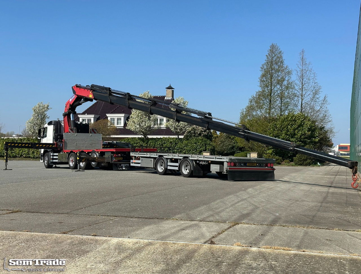 Volvo FMX 540 8X4 HMF 6020 K8 Kraan 231.000 KM + 2023 Sterk Trailer Super Condit - Autokran: das Bild 3 Volvo FMX 540 8X4 HMF 6020 K8 Kraan 231.000 KM + 2023 Sterk Trailer Super Condit - Autokran: das Bild 3