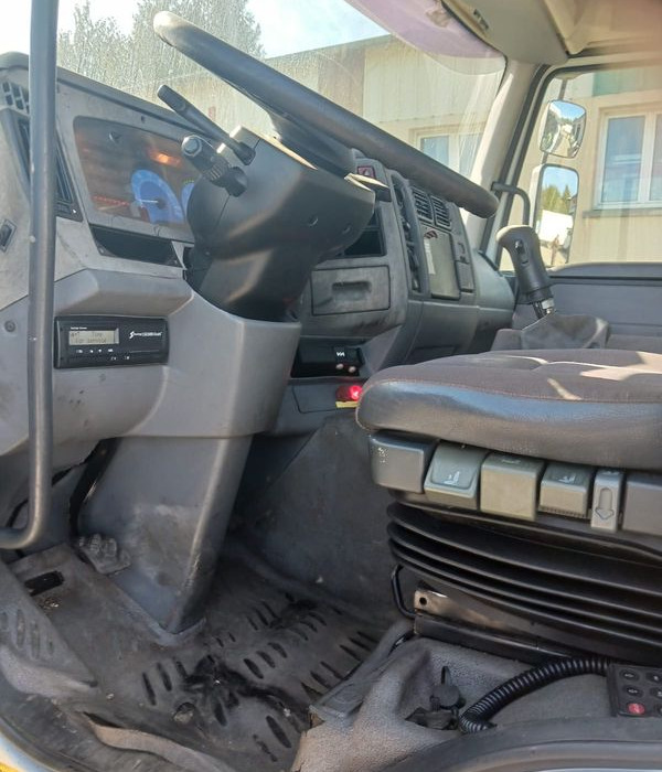 Ampliroll Renault 420 DXI 6X2 - Abrollkipper: das Bild 4 Ampliroll Renault 420 DXI 6X2 - Abrollkipper: das Bild 4