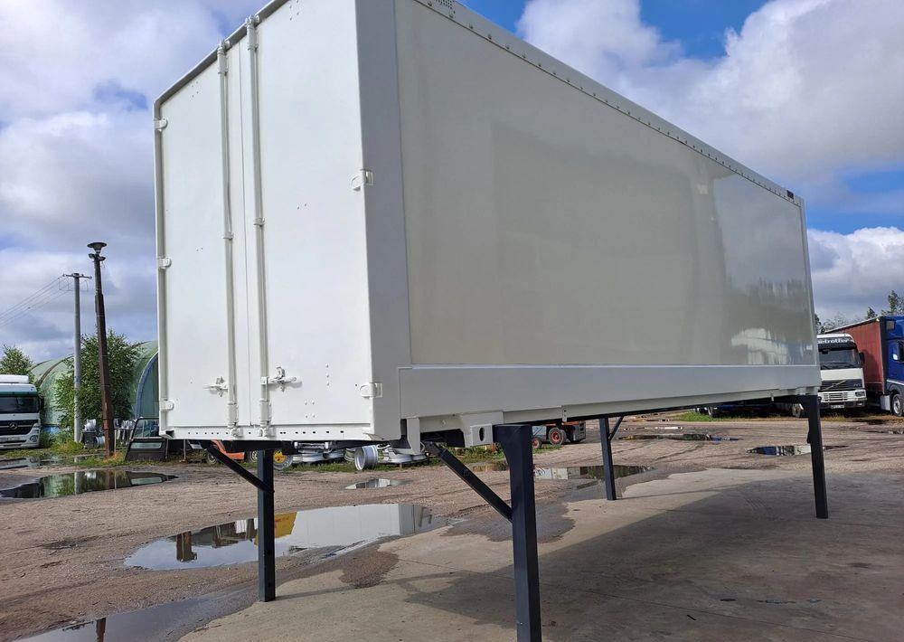 Inny Kontener BDF 18 palet - Kofferaufbau: das Bild 1 Inny Kontener BDF 18 palet - Kofferaufbau: das Bild 1