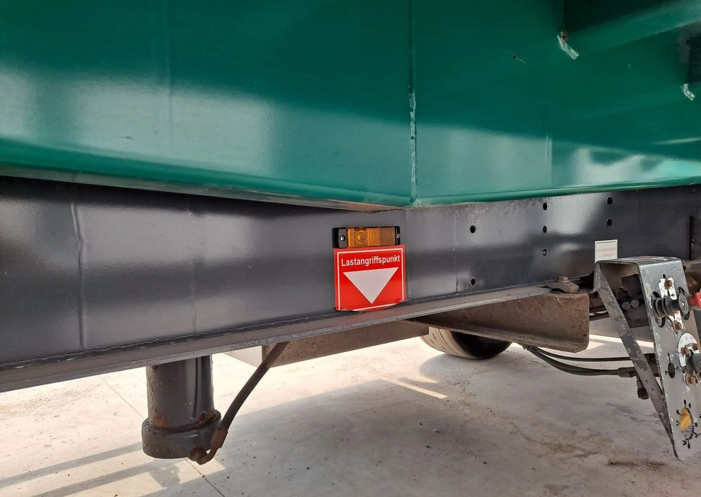 Kempf Wywrot do przewozu zrebek i drzewa przyczepa - Kipper Anhänger: das Bild 1 Kempf Wywrot do przewozu zrebek i drzewa przyczepa - Kipper Anhänger: das Bild 1