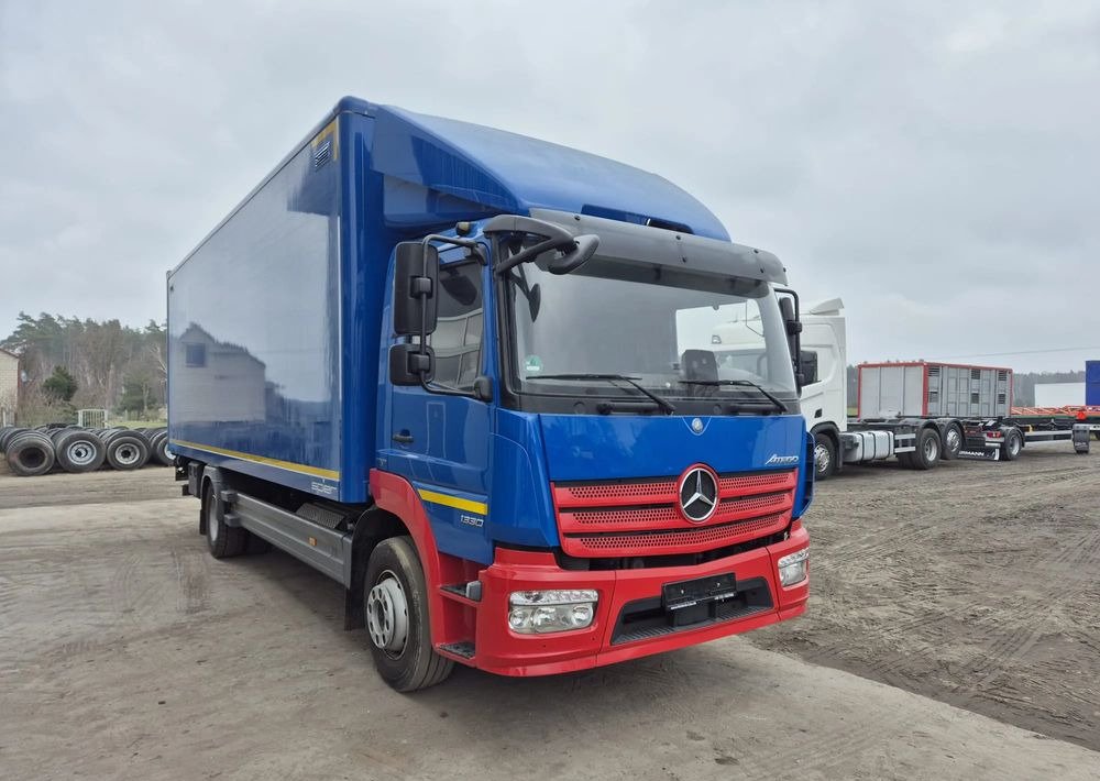 Mercedes-Benz Atego 1330 Euro 6 - Koffer LKW: das Bild 2 Mercedes-Benz Atego 1330 Euro 6 - Koffer LKW: das Bild 2
